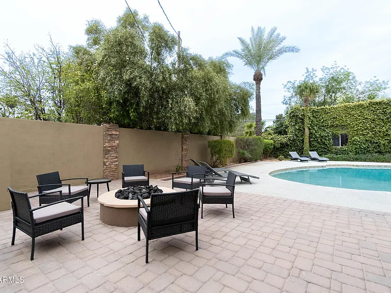 4451 E Earll Dr — Photo 3