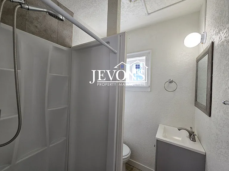 307 N 7th St #6 — Photo 7