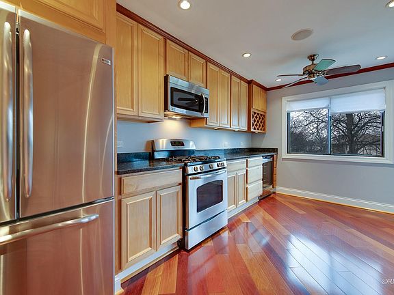 5th image of 1215 Knottingham Ct APT 2A