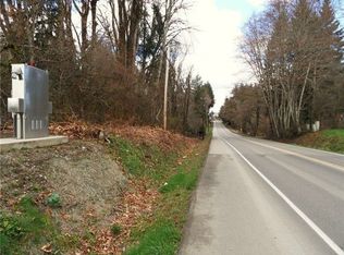 381 NE Davis Farm Rd, Belfair, WA 98528