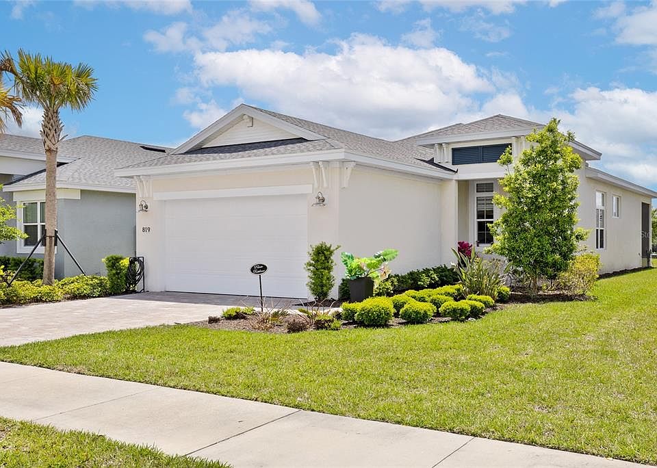 1st image of 819 LILIANA DRIVE