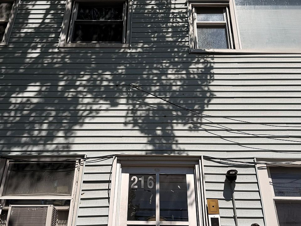 1st image of 216 Fairmount Ave #A02