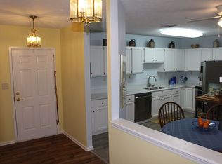 22481 Center Ridge Rd APT 104, Rocky River, OH 44116