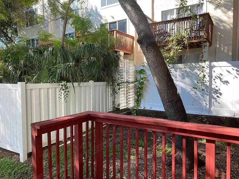 3131 Santorini Ct — Photo 22