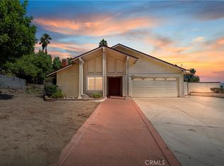 5900 Winncliff Dr, Riverside, CA 92509