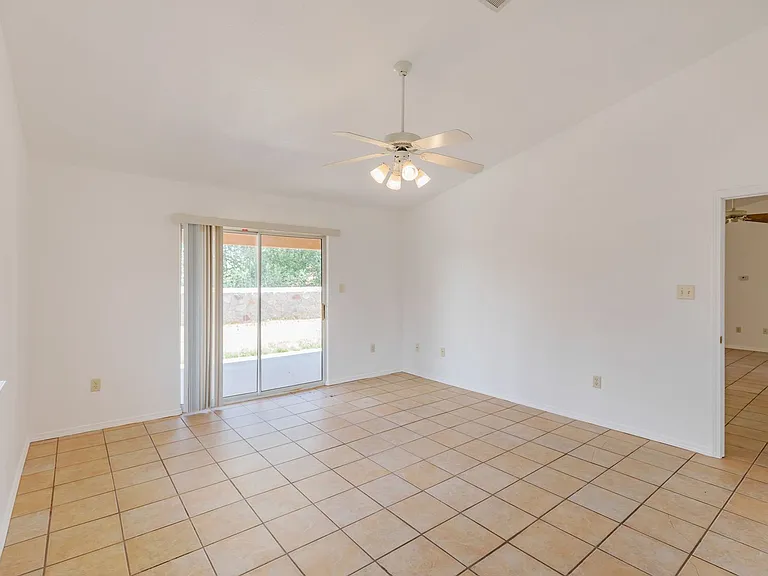 2400 Saguaro Loop — Photo 20