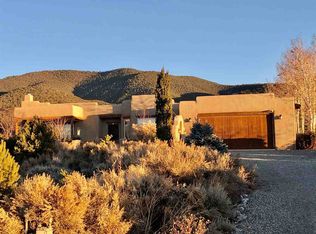 1467 Santa Cruz Rd, Taos, NM 87571