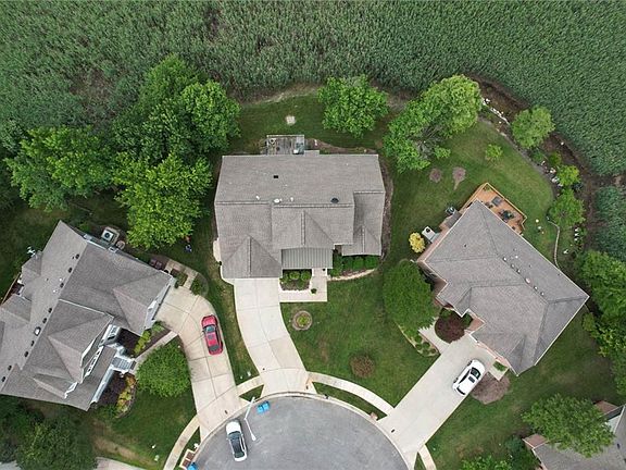 3rd image of 801 Falls Creek Dr