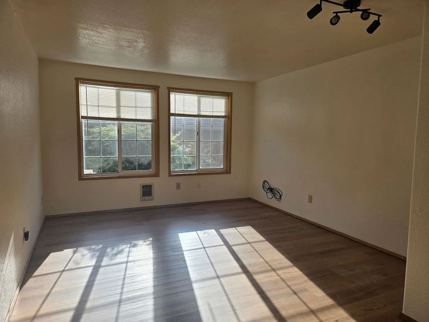 3202 Morrison Rd W — Photo 3