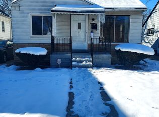8069 Artesian St, Detroit, MI 48228