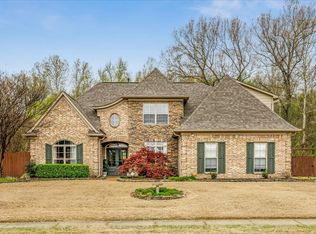 6105 Frances Wood Dr, Bartlett, TN 38135