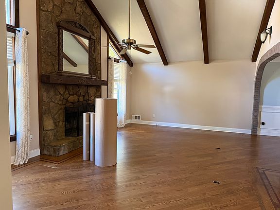 3rd image of 2636 Alberta Ln