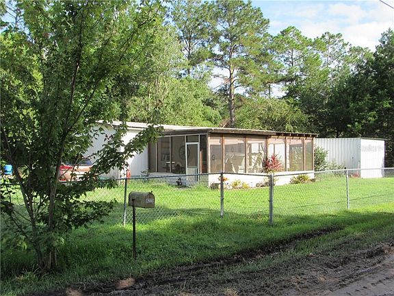 3rd image of 4275 NE 132nd Ct