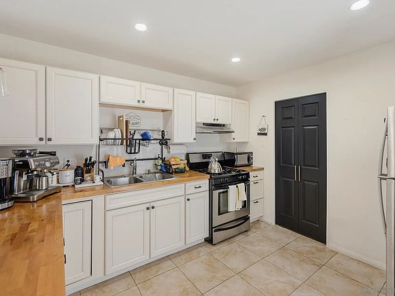 4th image of 3317-19 Jemez Dr