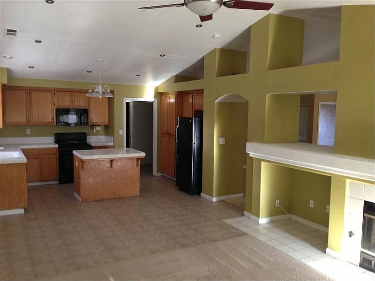 2nd image of 4205 Overland Pl
