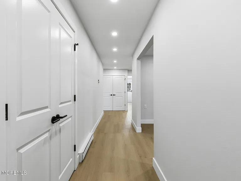 2 Leighton Ln — Photo 8