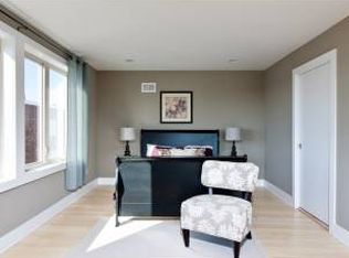 914F S 5th St, Philadelphia, PA 19147