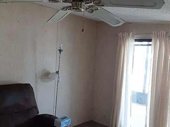 Living room off the Lanai