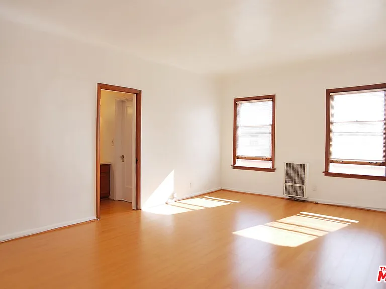 611 S Cloverdale Ave #305 — Photo 8