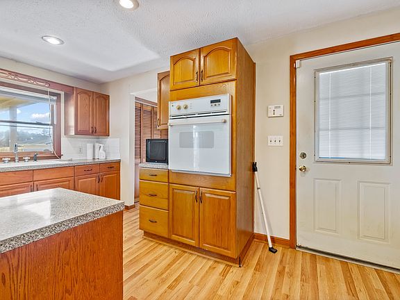 4th image of 7473 Lundy Short Cut Rd.