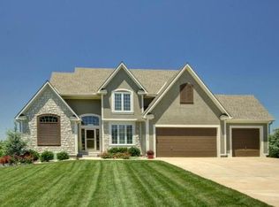 21732 W Limestone Ridge St, Paola, KS 66071