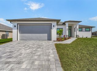 1901 NW 1st St, Cape Coral, FL 33993