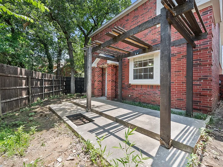 5248 Sam Houston Dr — Photo 25
