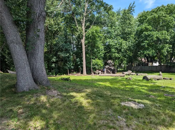 2111 Orchard Place, Eau Claire, WI 54703