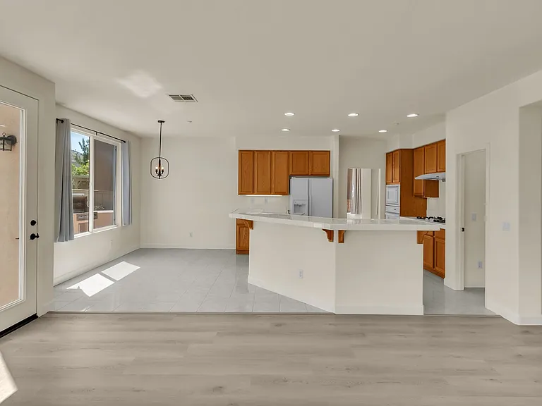 10 Clearwater Cv — Photo 16