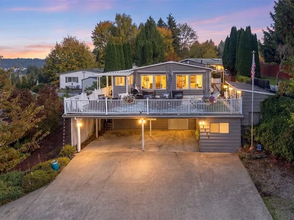 17312 Woodcrest Drive NE #113, Bothell, WA 98011