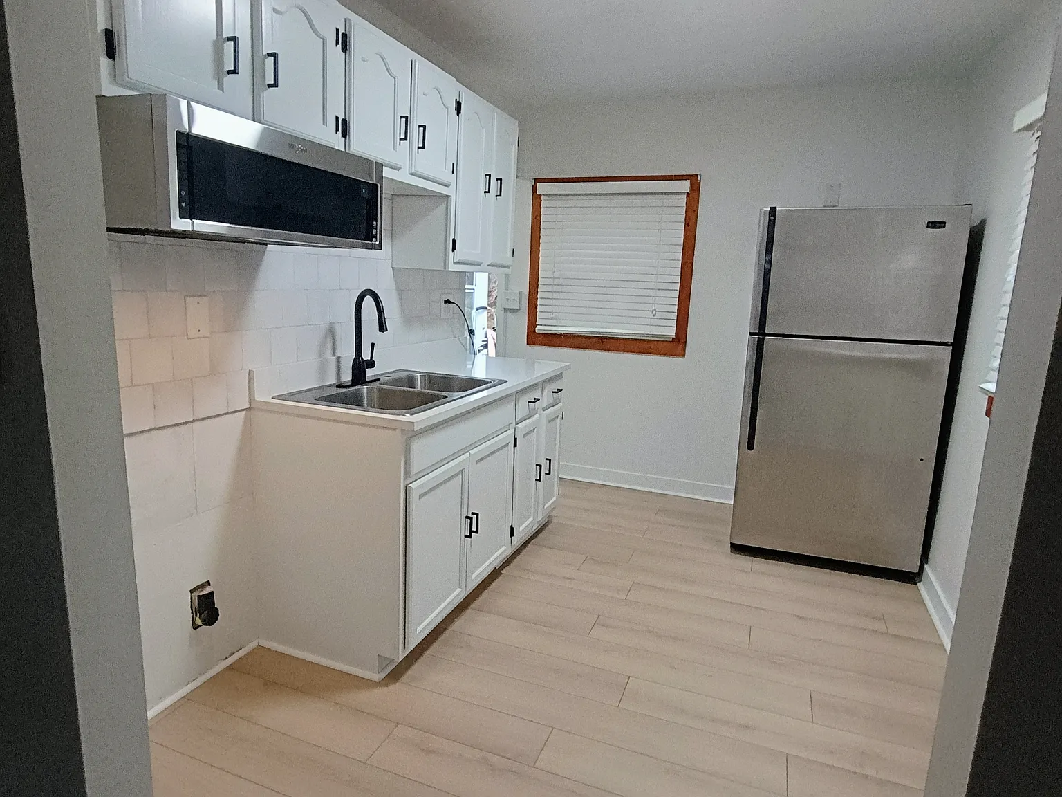 2 bed, 768 sqft, $1,500 — Photo 3