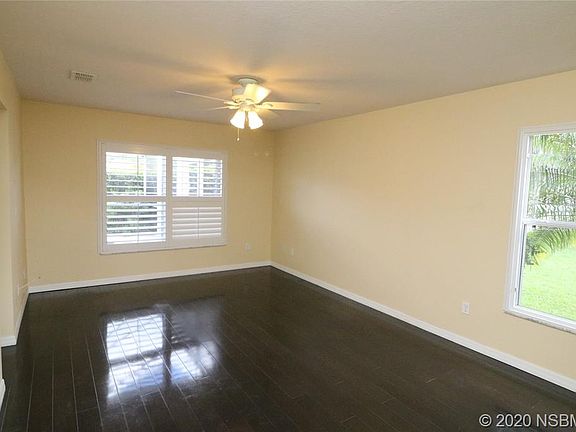 3rd image of 2527 Meadow Creek Ln