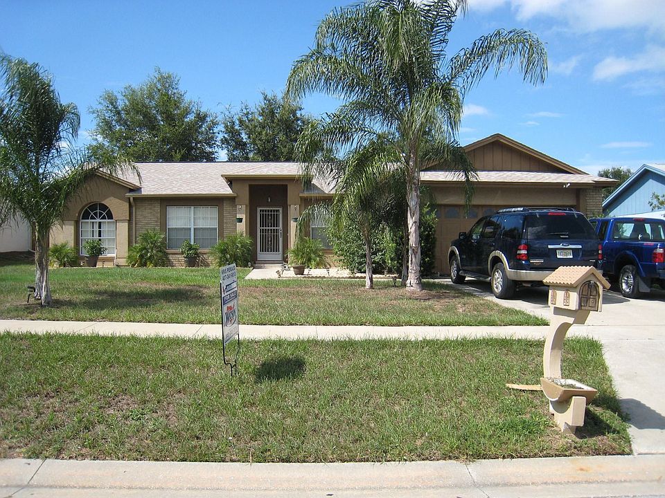 1st image of 15913 Lake Orienta Ct