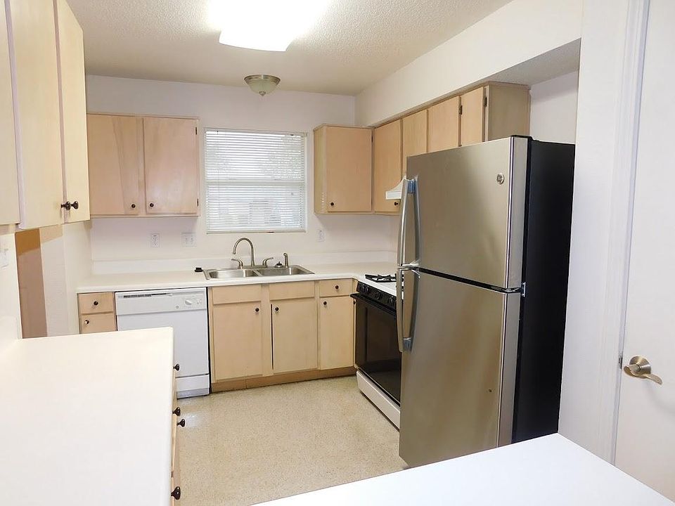 1st image of 30 Arva Ct