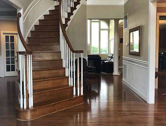 4th image of 15301 Mountain Crest Ct