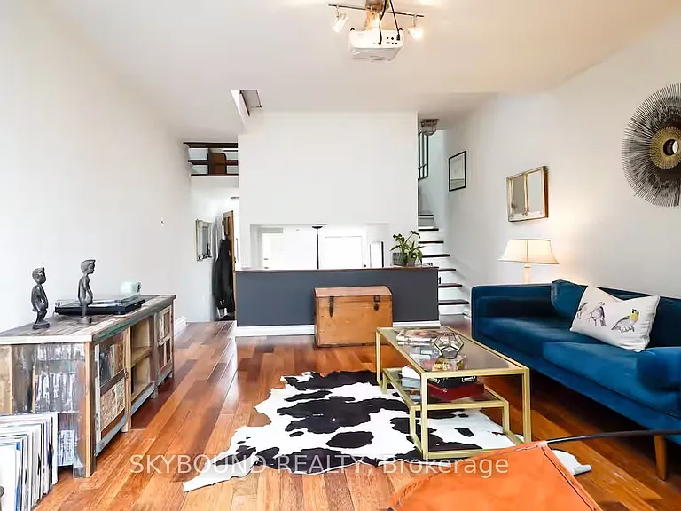 12 Ashby Pl — Photo 4