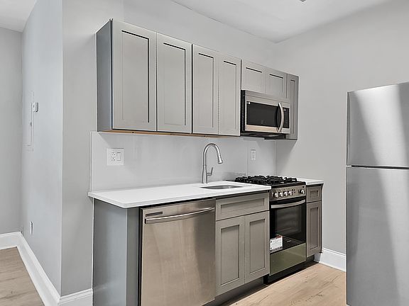4th image of 1101 N 41st St Unit 2R