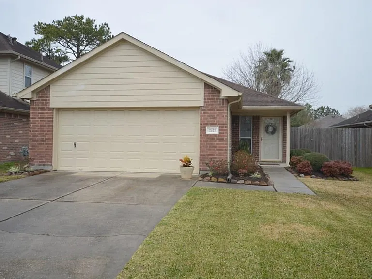 2627 Spring Dusk Ln — Photo 20