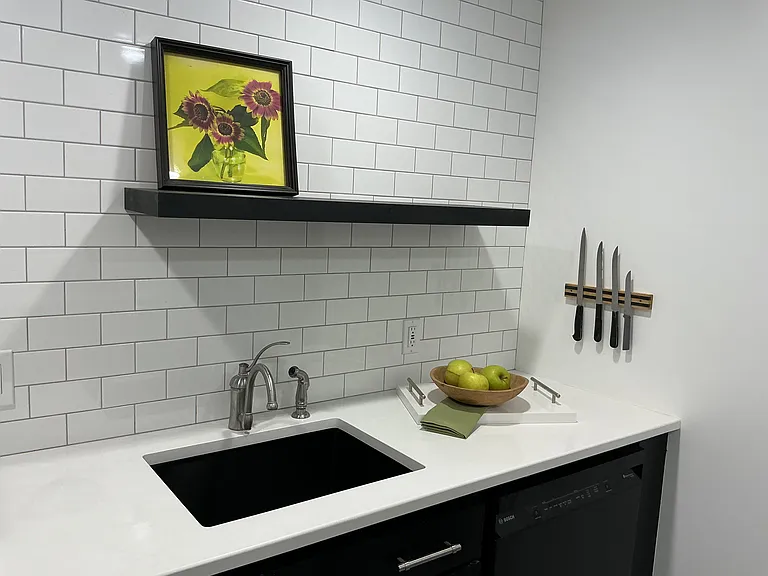 45 Elm St #B — Photo 4