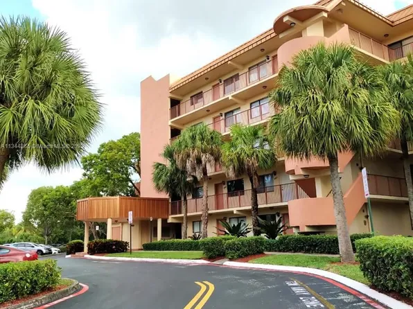 7451 NW 16th St #303, Fort Lauderdale, FL 33313