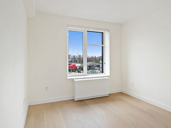 4th image of 445 Gerard Ave APT 835