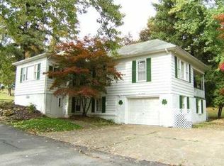 214 Gladdwood Rd, Coraopolis, PA 15108
