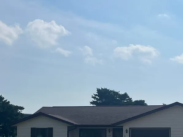 1317 E Haynes Ct, Mount Pleasant, IA 52641