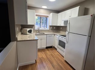 728 Beverage Hill Ave APT 12, Pawtucket, RI 02861