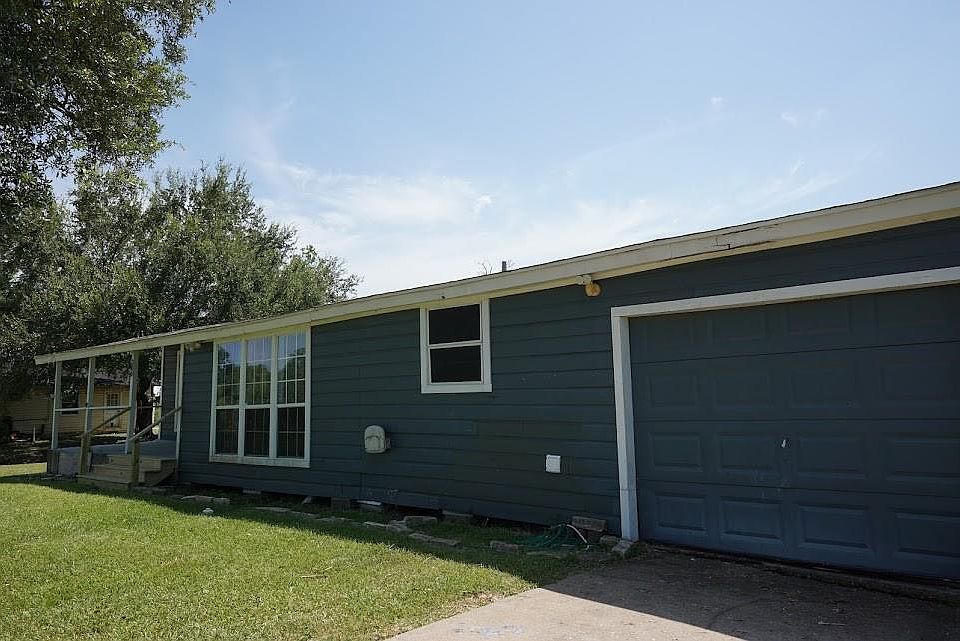 1st image of 306 Center Way St