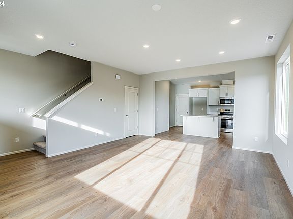 5th image of 31501 NW Turel Dr