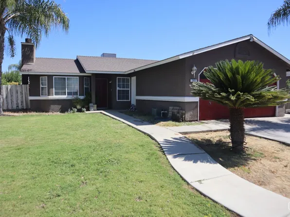313 Camino Real Dr, Delano, CA 93215