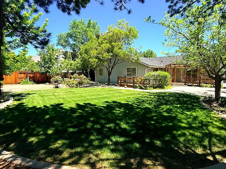 6920 Chesterfield Ln — Photo 11