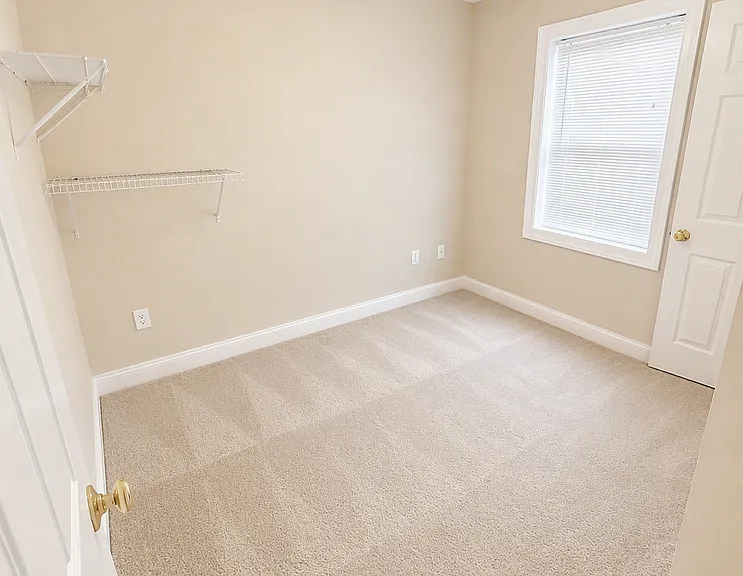104 Barbour Dr — Photo 5