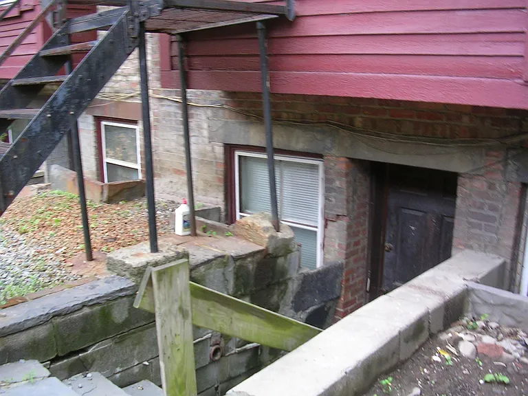 366 Madison Ave #BASEMENT — Photo 17
